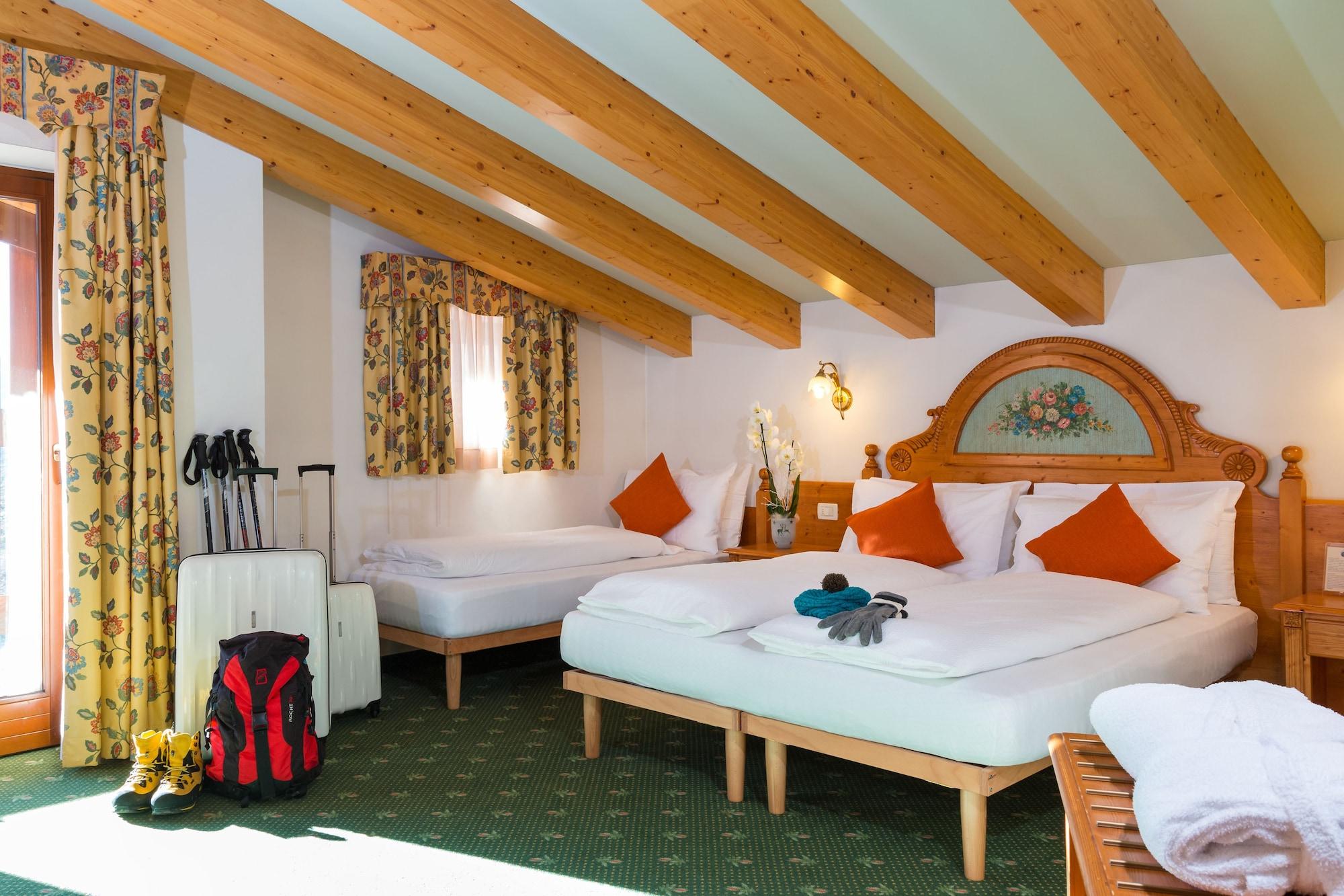 Hotel Bonapace ***S Madonna Eksteriør billede