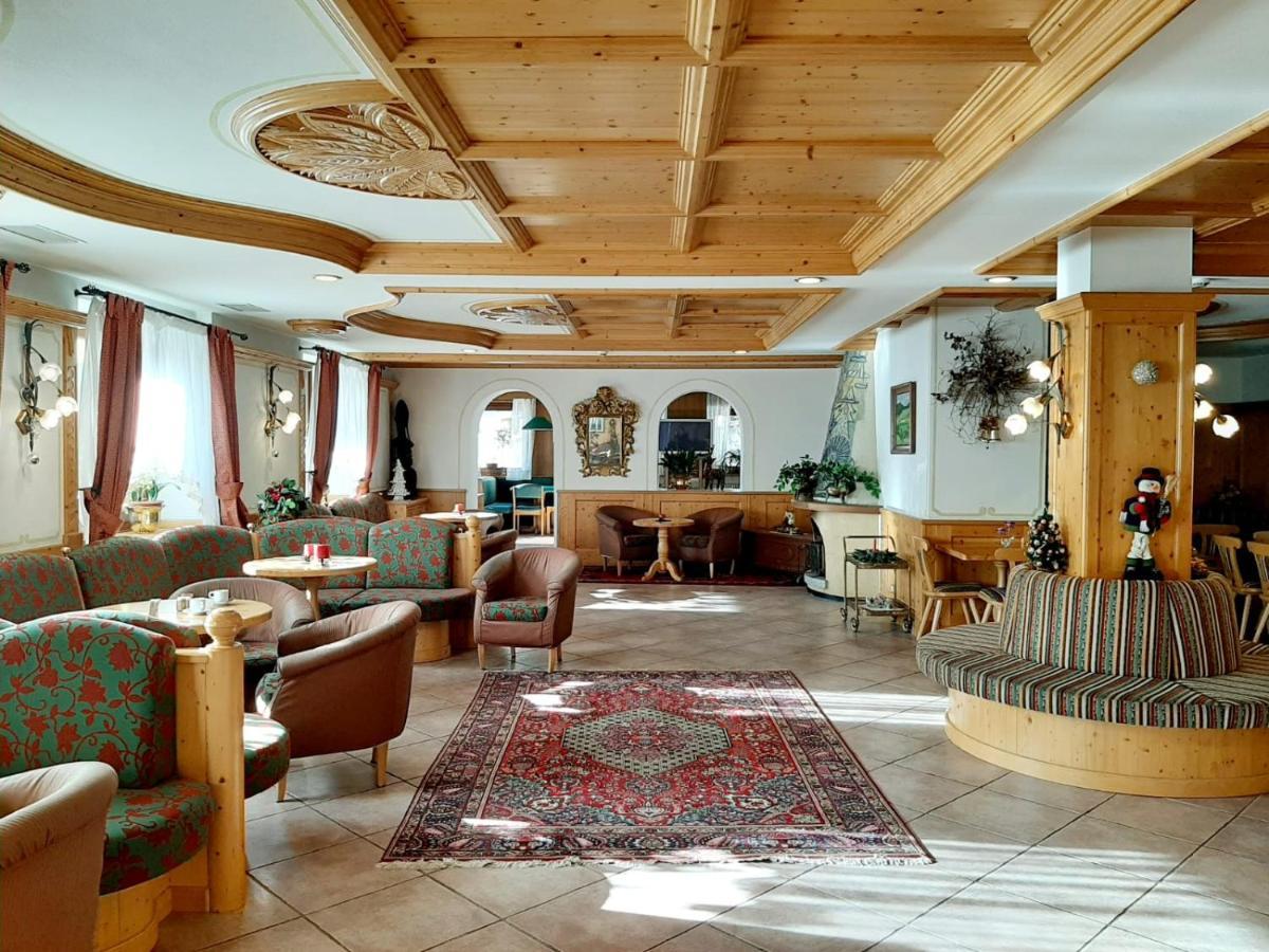 Hotel Bonapace ***S Madonna Eksteriør billede