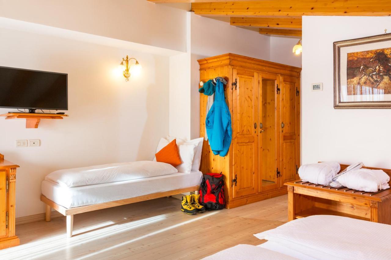 Hotel Bonapace ***S Madonna Eksteriør billede
